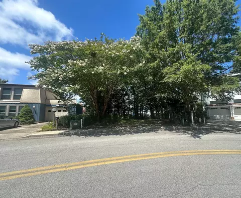14125 Sea Captain Rd, Ocean City, MD 21842
