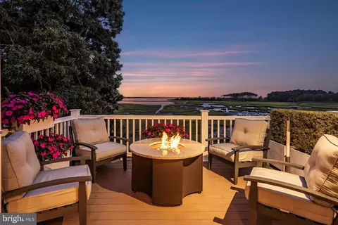 9605 Indian Trail Dr, Berlin, MD 21811