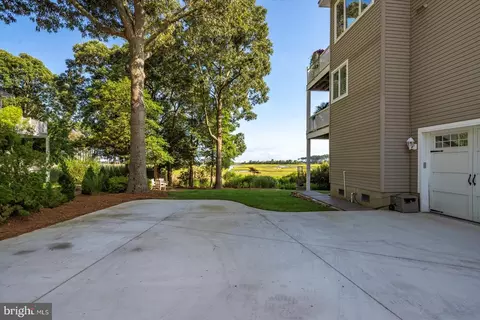 Exterior - 9605 Indian Trail Dr, Berlin, MD 21811 photo 32 of 46