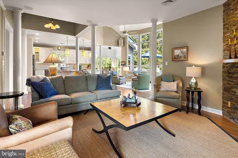 Living - 9605 Indian Trail Dr, Berlin, MD 21811 photo 12 of 13
