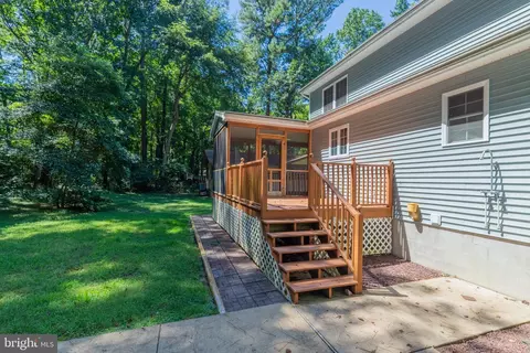 Exterior - 140 Pinehurst Rd, Ocean Pines, MD 21811 photo 7 of 9