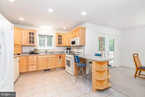 Kitchen - 140 Pinehurst Rd, Ocean Pines, MD 21811 photo 2 of 3