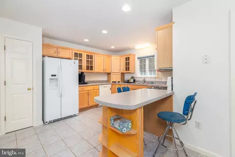 Kitchen - 140 Pinehurst Rd, Ocean Pines, MD 21811 photo 3 of 3