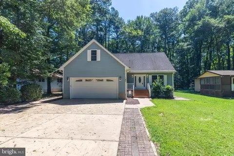 Exterior - 140 Pinehurst Rd, Ocean Pines, MD 21811 photo 2 of 9
