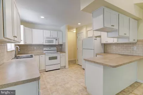 Kitchen - 10 Cannon Dr, Ocean Pines, MD 21811 photo 2 of 6