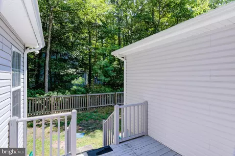 Exterior - 10 Cannon Dr, Ocean Pines, MD 21811 photo 3 of 9