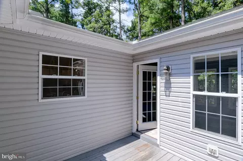 Exterior - 10 Cannon Dr, Ocean Pines, MD 21811 photo 5 of 9