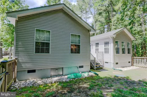 Exterior - 10 Cannon Dr, Ocean Pines, MD 21811 photo 6 of 9
