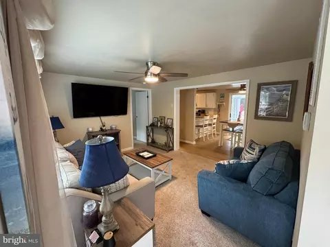 Living - 85 Pinehurst Rd, Ocean Pines, MD 21811 photo 3 of 4