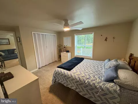 Bedroom - 85 Pinehurst Rd, Ocean Pines, MD 21811 photo 2 of 5