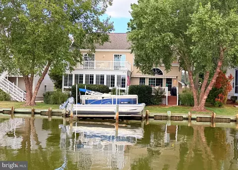 51 Clubhouse Dr, Ocean Pines, MD 21811