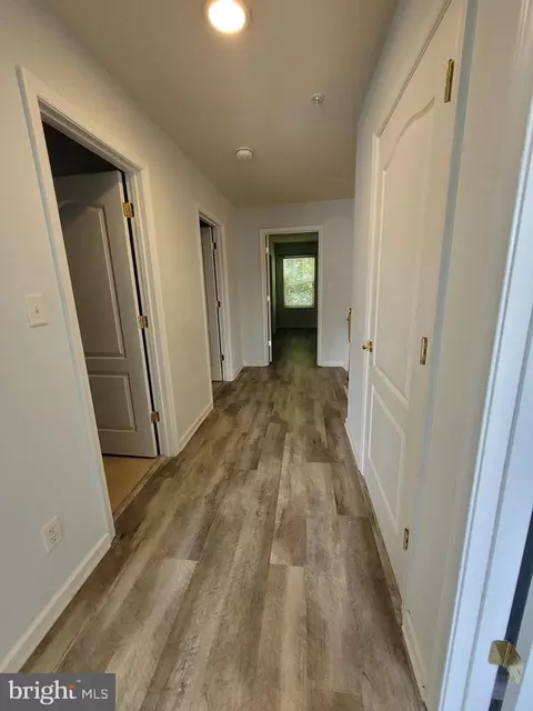 Entry Way - 331 Schooner Ln #302, Berlin, MD 21811 photo 1 of 3