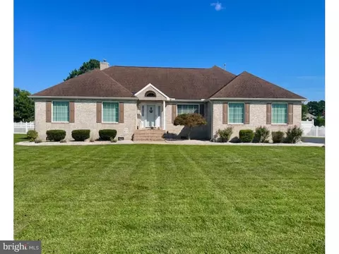 12360 Point View Rd, Bishopville, MD 21813