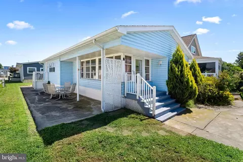 13318 Peachtree Rd, Ocean City, MD 21842