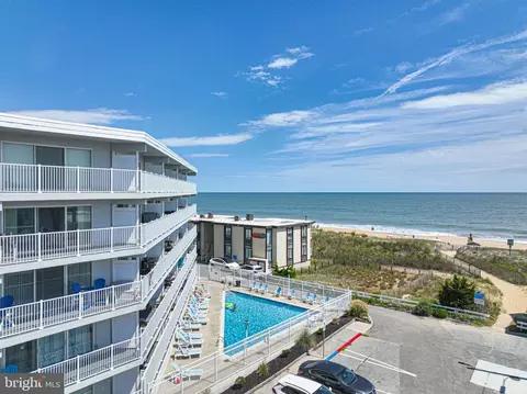 2 80th St #402, Ocean City, MD 21842