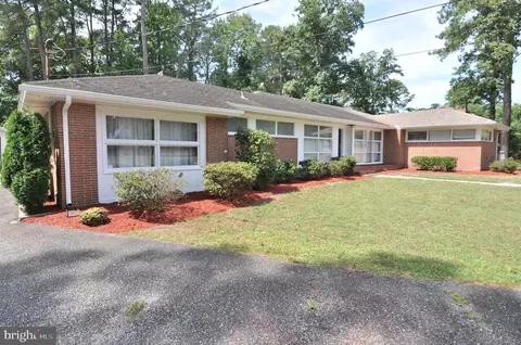 18 Greenway Ave, Pocomoke City, MD 21851