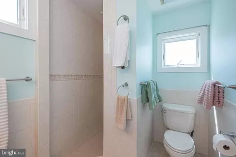 Bath - 5 Laport Ct, Ocean Pines, MD 21811 photo 5 of 11