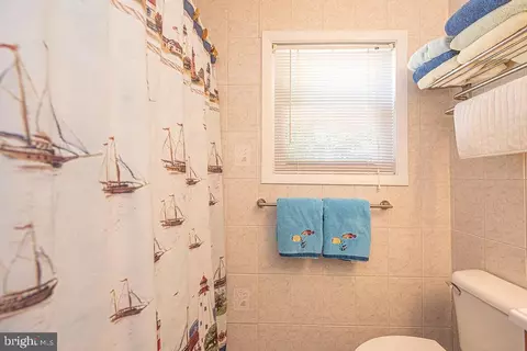 Bath - 5 Laport Ct, Ocean Pines, MD 21811 photo 6 of 11