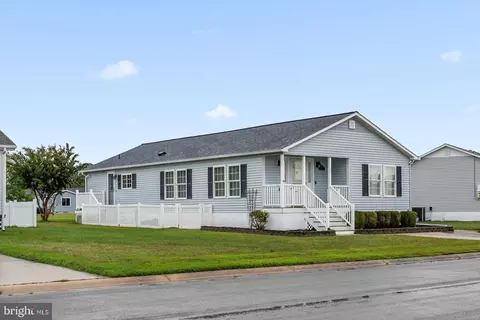 67 Anchor Way Dr, Berlin, MD 21811 photo 2