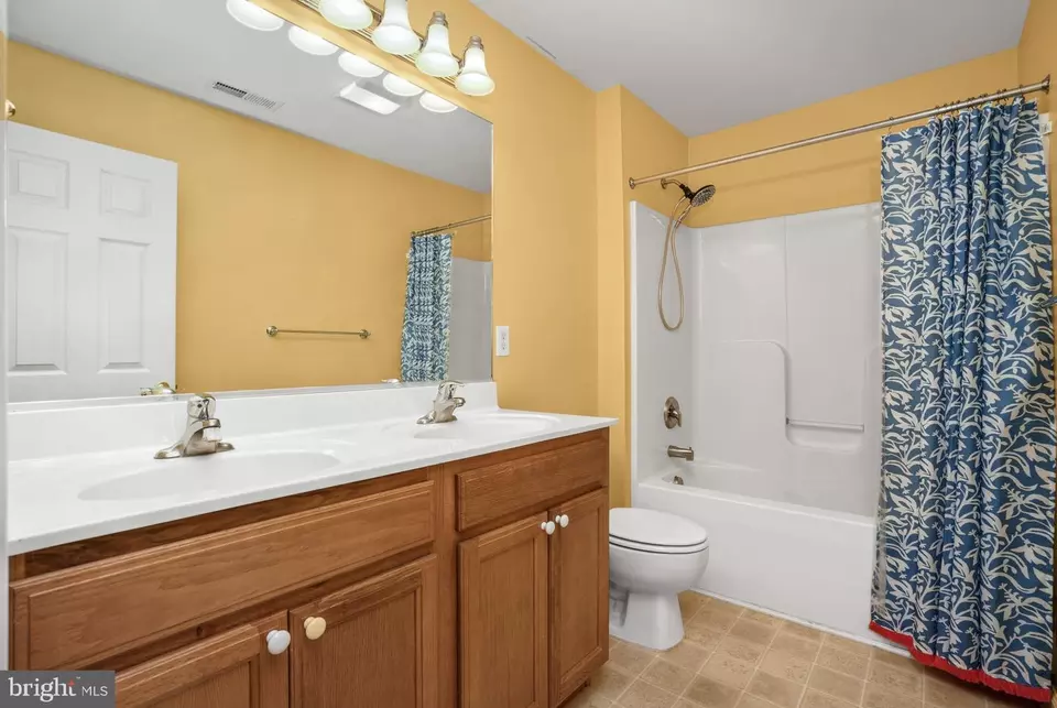 Bath - 2745 Stockton Rd, Pocomoke City, MD 21851 photo 2 of 5