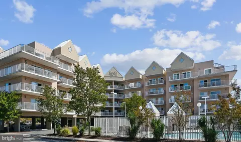 104 125th St #202, Ocean City, MD 21842
