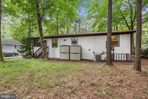 Exterior - 22 Cresthaven Dr, Ocean Pines, MD 21811 photo 9 of 11