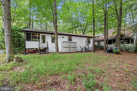 Exterior - 22 Cresthaven Dr, Ocean Pines, MD 21811 photo 7 of 11