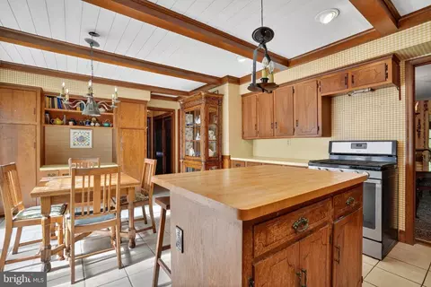 Kitchen - 11155 Assateague Rd, Berlin, MD 21811 photo 2 of 2