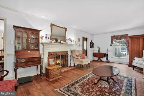 Living - 11155 Assateague Rd, Berlin, MD 21811 photo 2 of 2