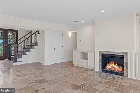 Living - 36 Leigh Dr, Ocean Pines, MD 21811 photo 2 of 9