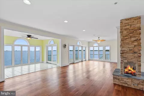 Living - 36 Leigh Dr, Ocean Pines, MD 21811 photo 4 of 9