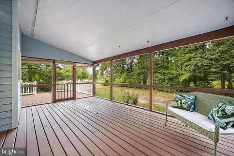 Exterior - 11410 Gaskin Dr, Berlin, MD 21811 photo 7 of 29