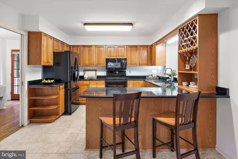 Kitchen - 11410 Gaskin Dr, Berlin, MD 21811 photo 10 of 10