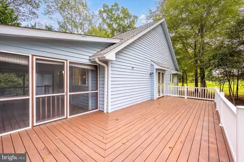 Exterior - 11410 Gaskin Dr, Berlin, MD 21811 photo 11 of 29
