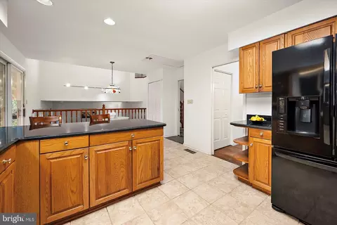 Kitchen - 11410 Gaskin Dr, Berlin, MD 21811 photo 6 of 10