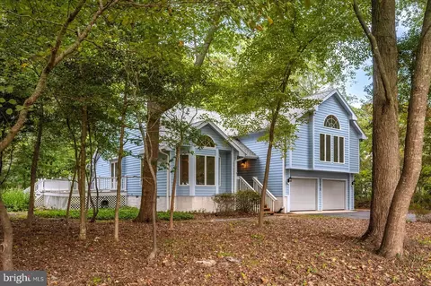 Exterior - 11410 Gaskin Dr, Berlin, MD 21811 photo 4 of 29