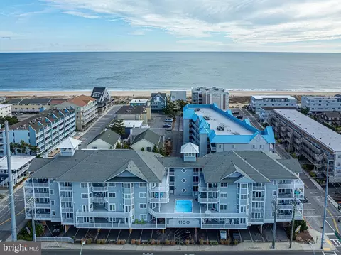 18 41st St #103, Ocean City, MD 21842