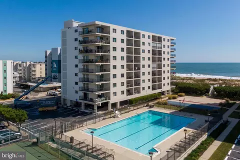 1 133rd St #806B, Ocean City, MD 21842