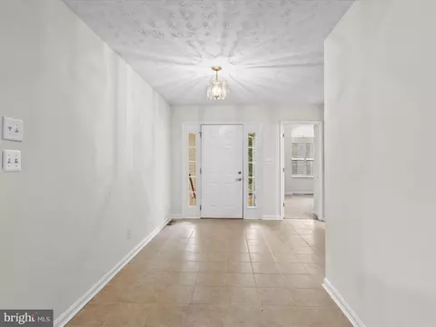 Entry Way - 33 Pinehurst Rd, Berlin, MD 21811 photo 1 of 2