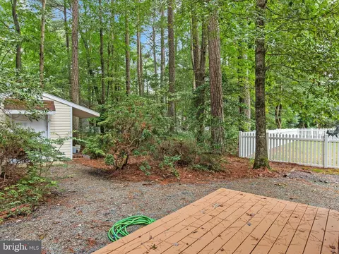 Exterior - 33 Pinehurst Rd, Berlin, MD 21811 photo 8 of 10