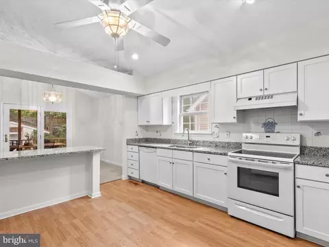 Kitchen - 33 Pinehurst Rd, Berlin, MD 21811 photo 1 of 3