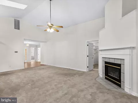 Living - 33 Pinehurst Rd, Berlin, MD 21811 photo 3 of 8