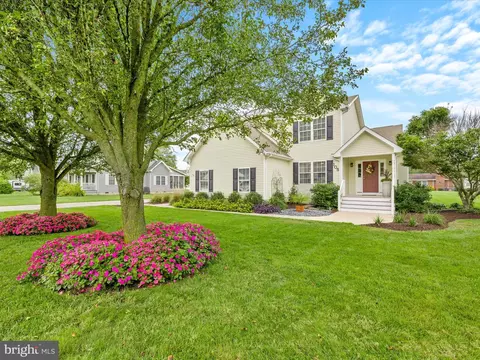 105 Davis Ct, Berlin, MD 21811