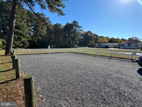 148 Ocean Oval Dr, Berlin, MD 21811 photo 3