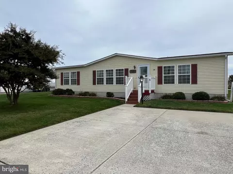 68 Anchor Way Dr, Berlin, MD 21811