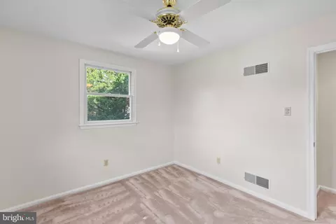 Bedroom - 6 Carriage Ln, Ocean Pines, MD 21811 photo 6 of 9