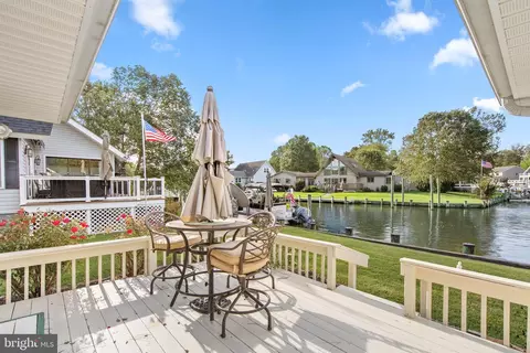 Exterior - 6 Carriage Ln, Ocean Pines, MD 21811 photo 4 of 9
