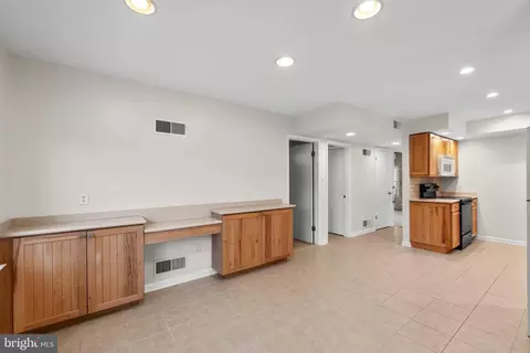 Entry Way - 6 Carriage Ln, Ocean Pines, MD 21811 photo 4 of 6