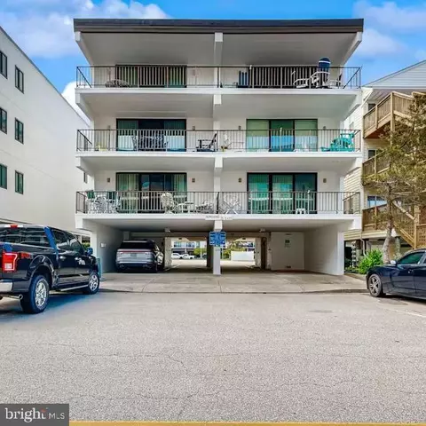 15 143rd St #302, Ocean City, MD 21842