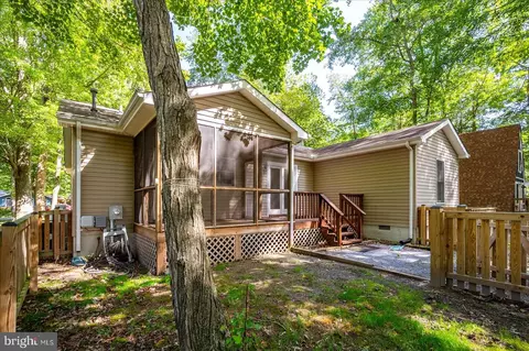 Exterior - 79 Seafarer Ln, Berlin, MD 21811 photo 13 of 28
